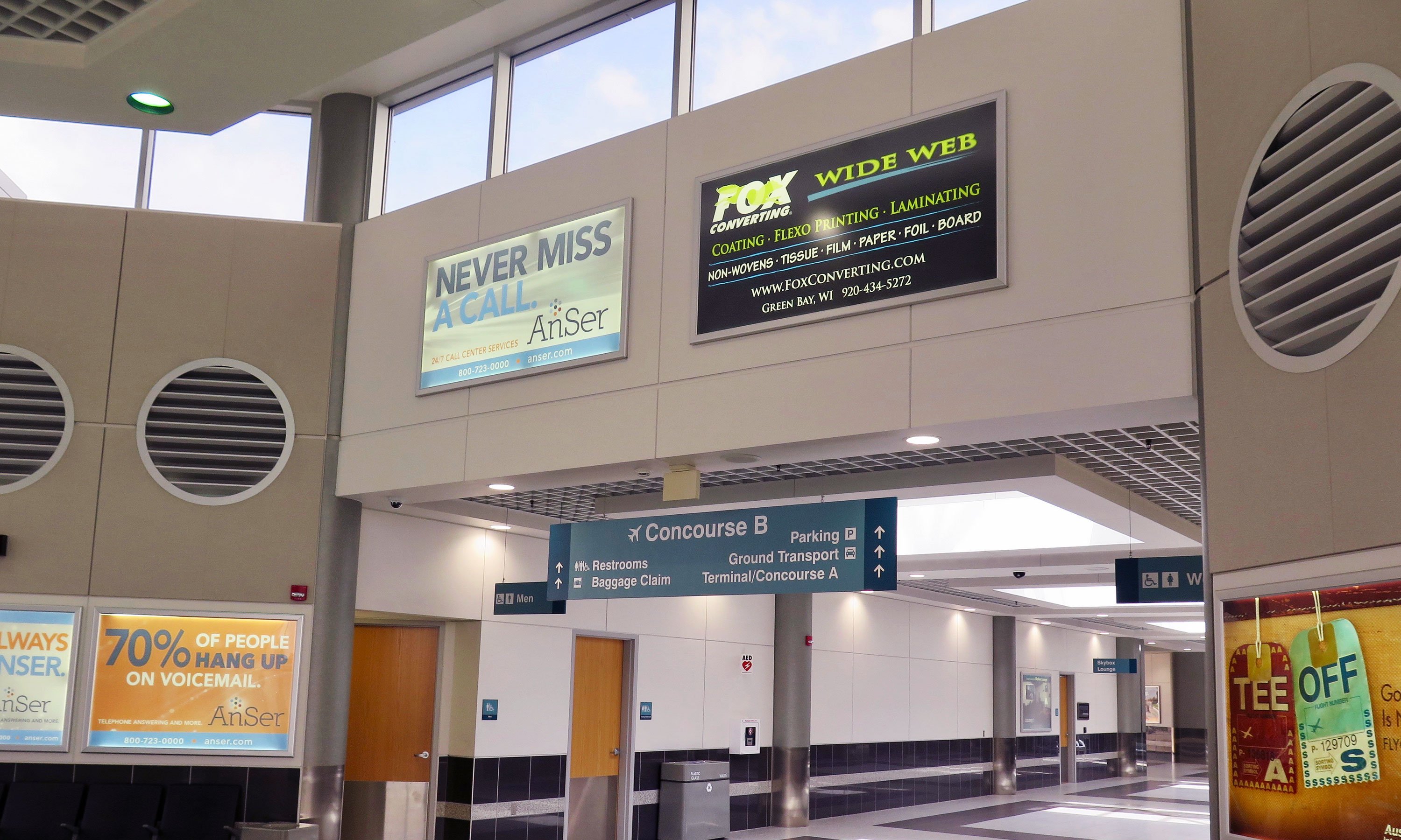 Clear Channel Airports - Green Bay Austin Straubel International Airport