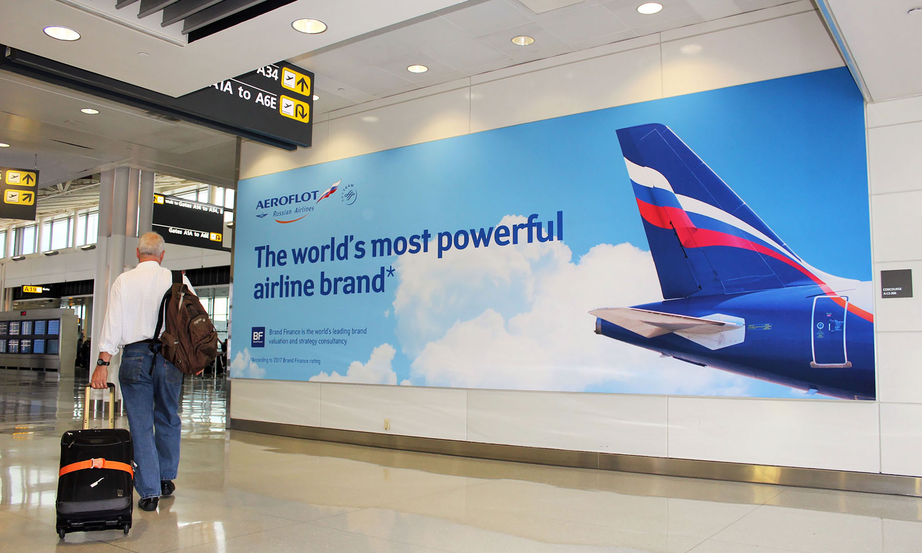 Clear Channel Airports Washington Dulles International Airport